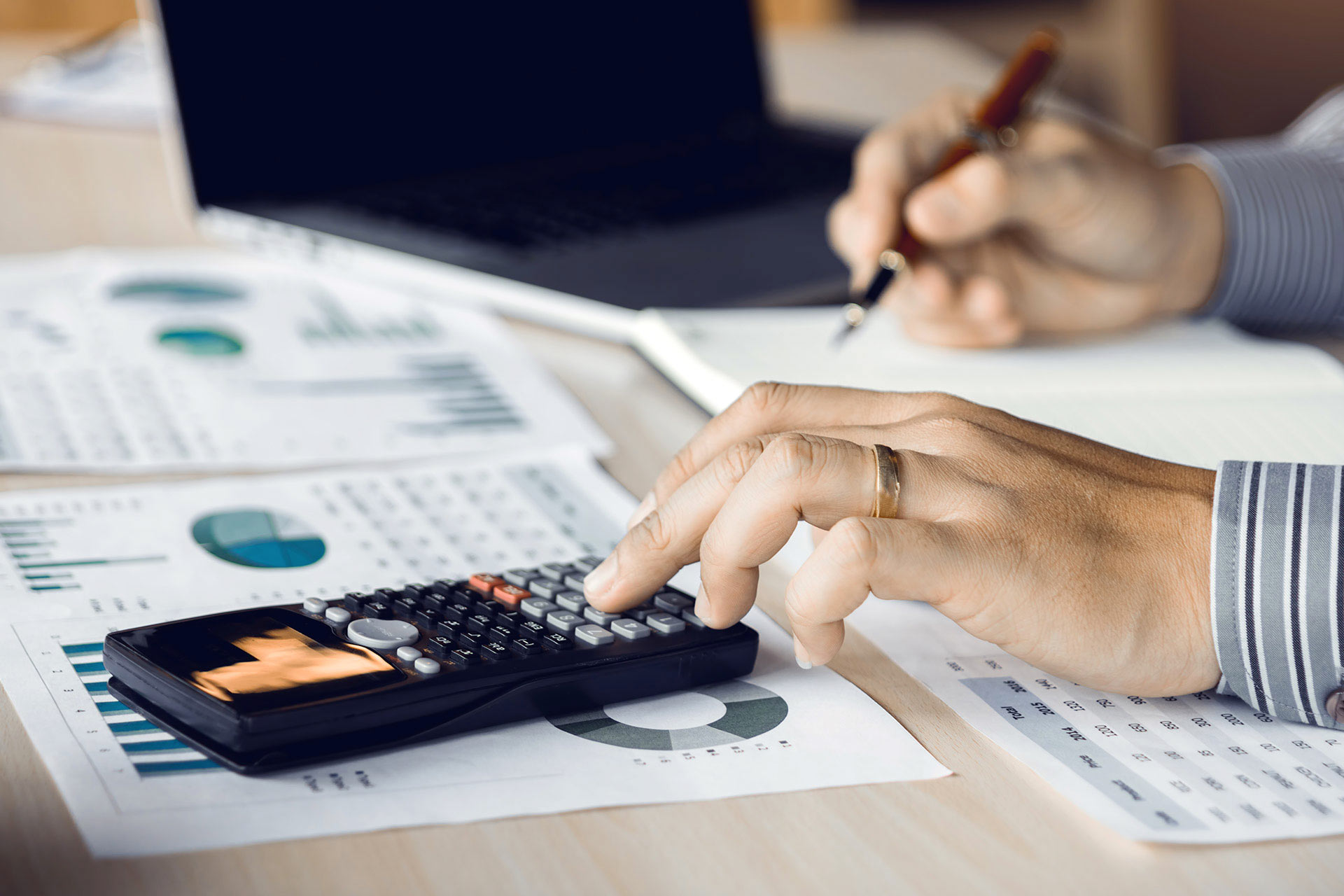 https://amtax1.com/